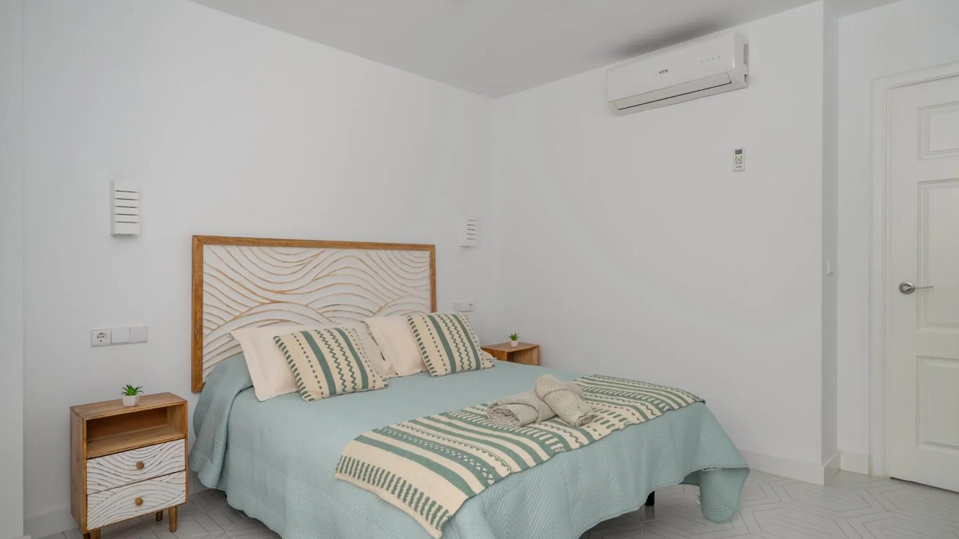 Mare By La Pita - Central Premium Apartment With Terrace Estepona Spain